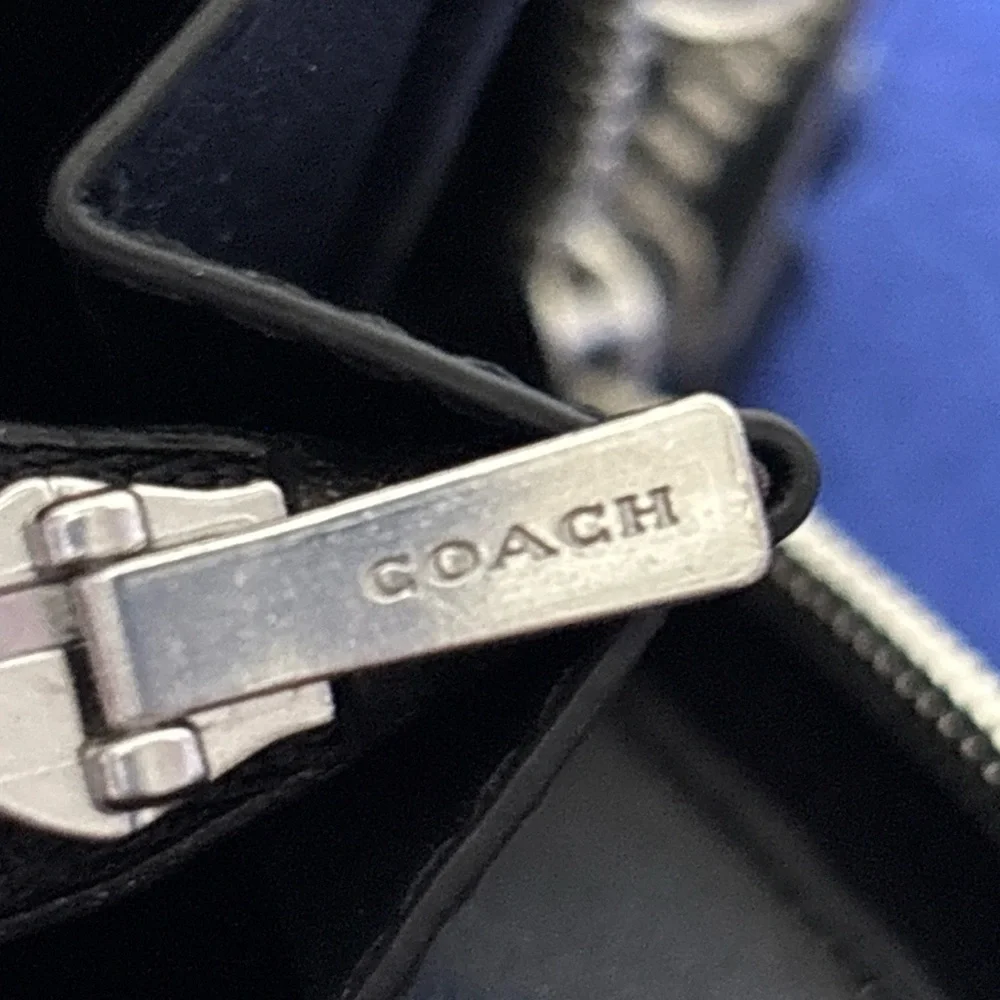 Coach Wallet Wristlet C4551 - Picture 5 of 11